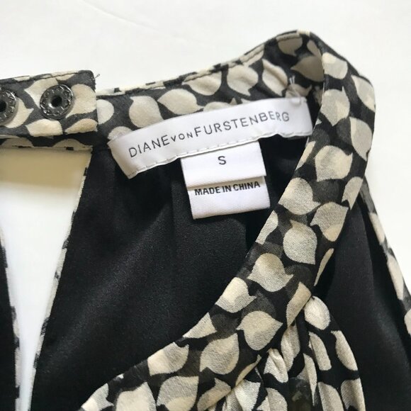 DVF Halter Neck Silk Print Blouse Top Shirt Womens Small Black White Beaded Gems - Picture 6 of 14
